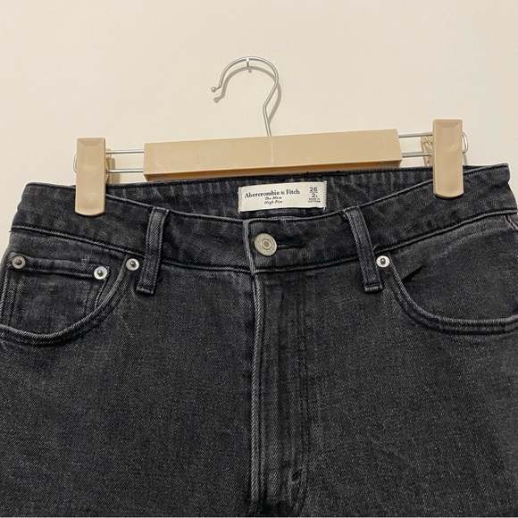 Abercrombie & Fitch Curve Love The Mom Jean High Rise 2L - Picture 2 of 8
